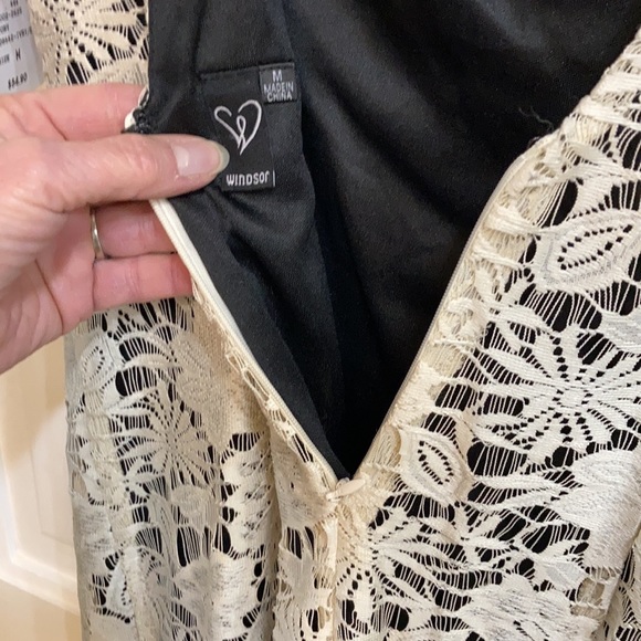 Special Occasion Lace Dress - Picture 4 of 10